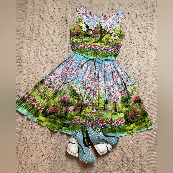SOLD | ModCloth X Bernie Dexter Scene and Believed Dress - Medium Spring Floral - Picture 2 of 9
